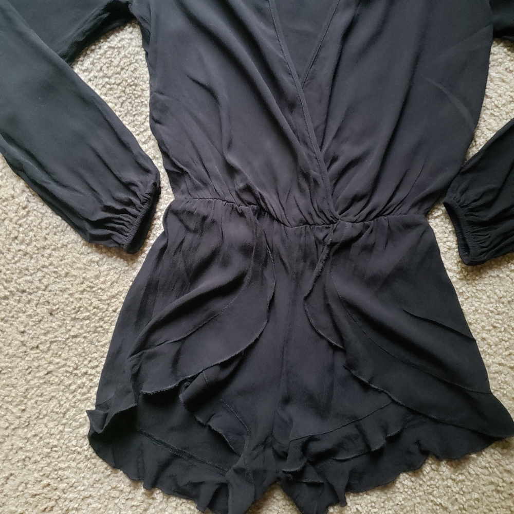 Maddy K Ruffle Romper - Picture 7 of 11